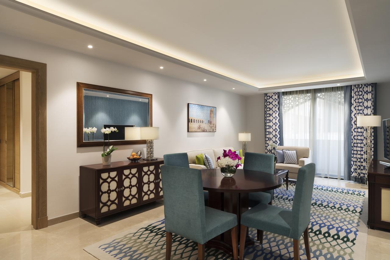 Al Najada Doha Hotel Apartments By Oaks Esterno foto