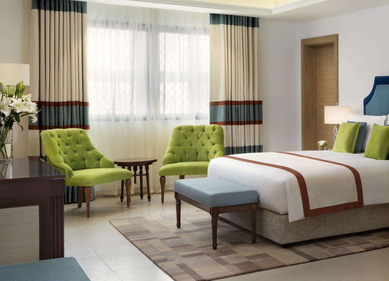Al Najada Doha Hotel Apartments By Oaks Esterno foto